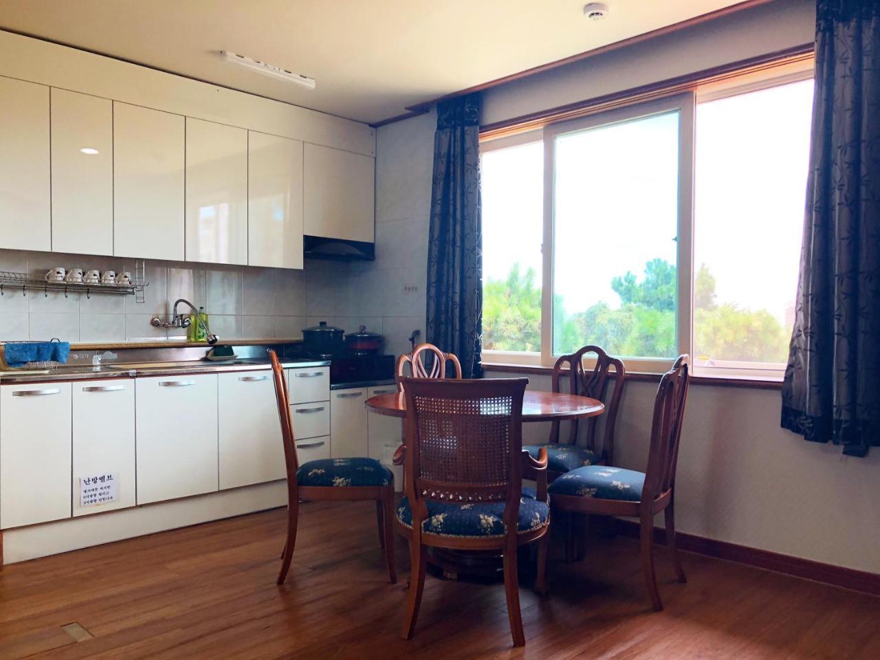 Haeansung Pension Seogwipo Ngoại thất bức ảnh